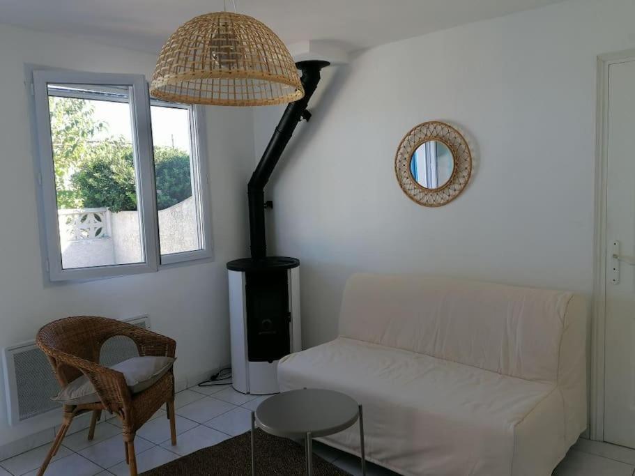 Maison T3 Avec Vue Au Bord De L'Etang Istres Exterior foto